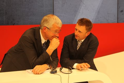 120229_Audi_pres_McNish_Ingram